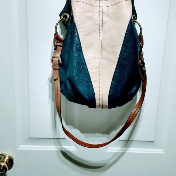 Or YANY BLUE/TAN LEATHER COLOR BLOCK WOMEN'S HOBO CROSSBODY BAG - Picture 8 of 9